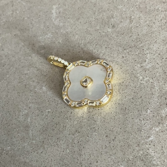 Sterling Silver Pendant - Picture 4 of 9